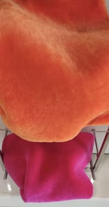 Lebendiges Orange Fuchsia Luxuriöses Bekleidungsleder - Qualitatives Lederprodukt Hergestellt Von Marmara Deri San. Ve Tic. Ltd. Şti.. Kontakt Für B2B-Bestellungen.