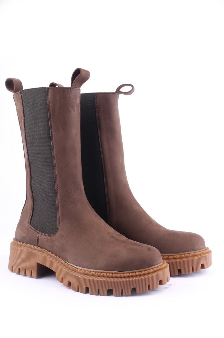 Stilvolle Damen Leder Chelsea Boots Herbst Winter - Qualitatives Lederprodukt Hergestellt Von Kardeşler Kundura Deri Mam. İmal. Paz. İth. İhr. San. Ve Tic. Ltd. Şti.. Kontakt Für B2B-Bestellungen.