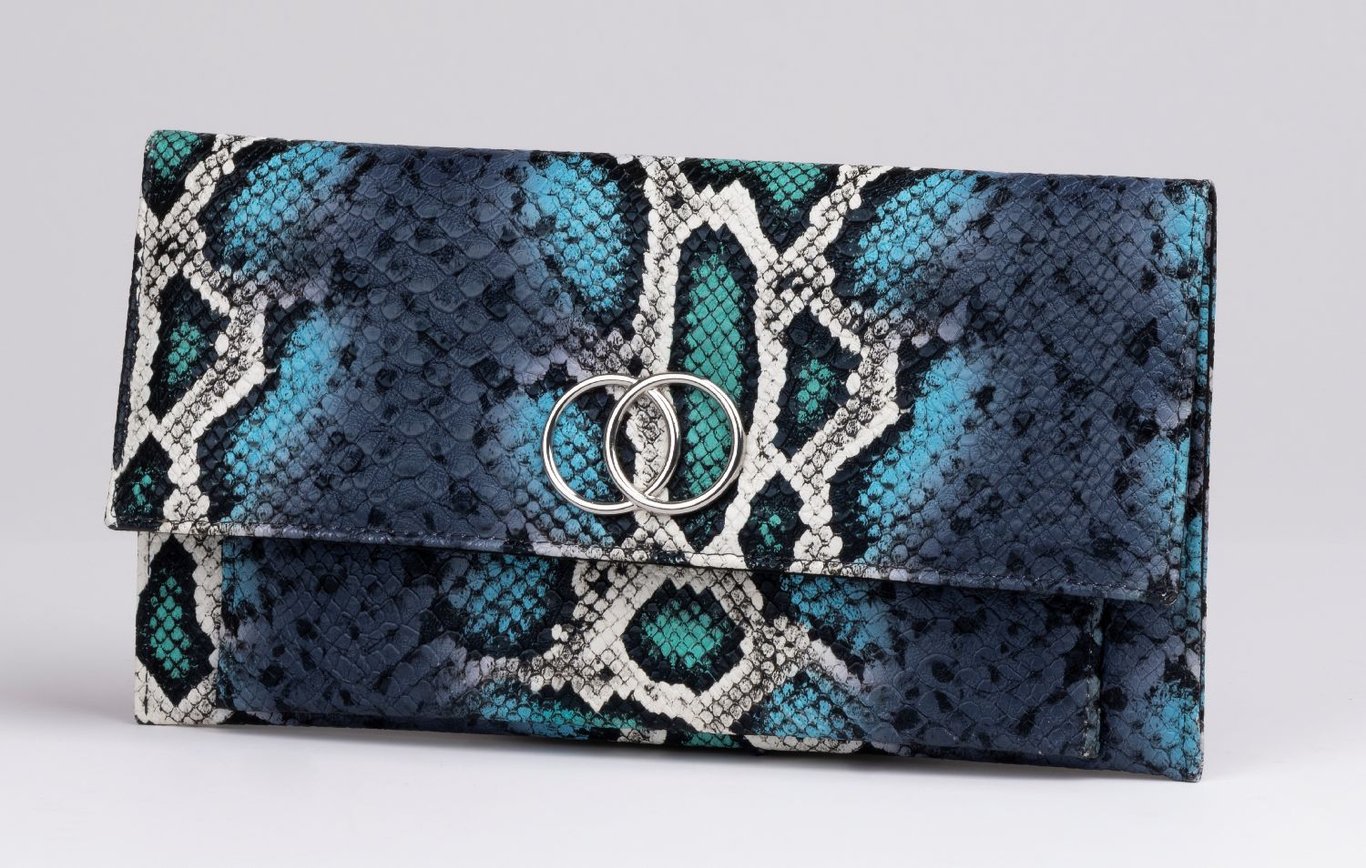 Auffällige Schlangenleder Damen Leder Clutch - Qualitatives Lederprodukt Hergestellt Von Güven Karaca Deri̇ San. Ve Ti̇c. Ltd. Şti̇.. Kontakt Für B2B-Bestellungen.
