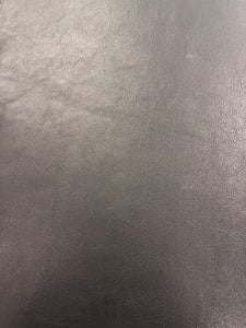 Elegantes Anthrazit Leder Für Luxuriöse Handtaschen - Qualitatives Lederprodukt Hergestellt Von Öz-Yüksel Deri̇ San. Ve Ti̇c. A.ş. Kontakt Für B2B-Bestellungen.
