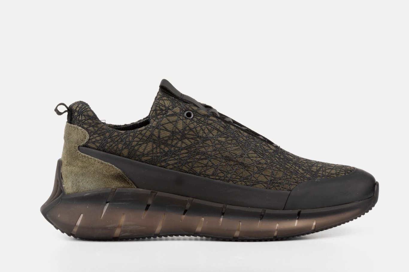 Khaki Leather Mesh Textured Modern Men Sneaker - Quality Leather Product Manufactured By Özdallar Ayakkabi Ve Yan Sanayi̇ Ürünleri̇ Sanayi̇ Ve Ti̇caret Ltd.. Contact For B2B Orders.