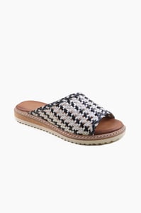 Elegante Geflochtene Leder Obermaterial Bequeme Damen Pantoletten - Qualitatives Lederprodukt Hergestellt Von Erdo Ayakkabı Deri Ve Tekstil San. Tic. Ltd. Şti.. Kontakt Für B2B-Bestellungen.