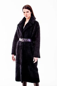 Luxurious Black Shearling Sheepskin Long Coat - Quality Leather Product Manufactured By Süed Mod Deri̇ci̇li̇k San Ve Ti̇c Ltd. Şti̇.. Contact For B2B Orders.