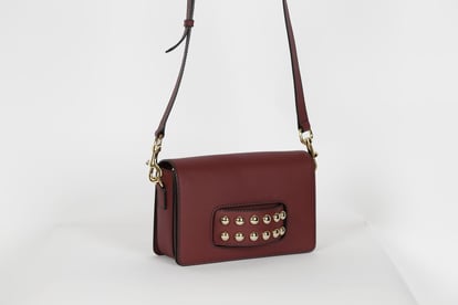 Elegant Burgundy Leather Golden Studs Shoulder Bag - Quality Leather Product Manufactured By Nurhan Çanta Deri San A.ş.. Contact For B2B Orders.