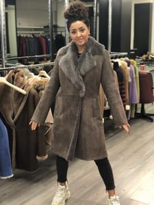 Luxurious Women's Suede Sheepskin Shearling Coat - Quality Leather Product Manufactured By Intellect İç Ve Diş Ti̇c. Ltd. Şti̇.. Contact For B2B Orders.