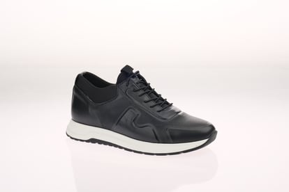 Modern Men's Perforated Leather Sneakers Sleek Design - Quality Leather Product Manufactured By Sürerler Ayakkabi Sanayi̇ Ve Ti̇caret Ltd.şti̇. Contact For B2B Orders.
