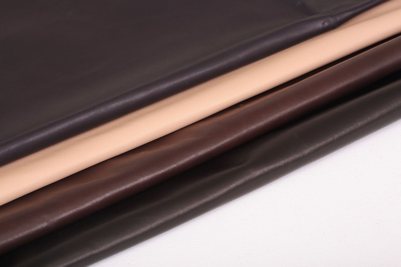 Elegant Premium Ovine Leather For Clothing Design - Quality Leather Product Manufactured By Hira Deri Sanayi Ve Ticaret Limited Sirketi. Contact For B2B Orders.