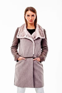 Elegant Textured Lambskin Longline Coat For Women - Quality Leather Product Manufactured By Süed Mod Deri̇ci̇li̇k San Ve Ti̇c Ltd. Şti̇.. Contact For B2B Orders.