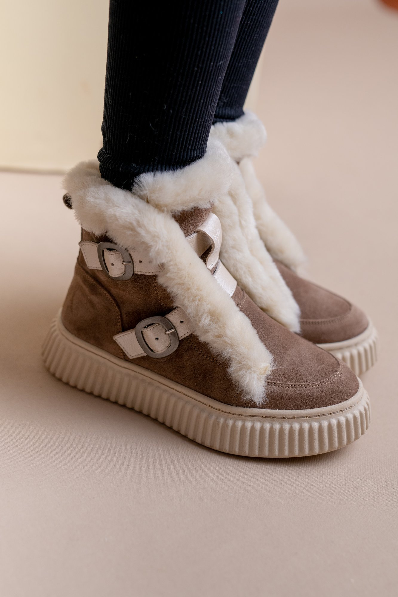 Детские Кожаные Ботинки С Замшей Коньяк - Качественный Кожаный Продукт Производства Nubebe. Обращайтесь Для B2B Заказов.