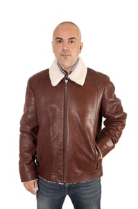 Herren Braune Leder Pilotenjacke Lammfellkragen - Qualitatives Lederprodukt Hergestellt Von Derma Deri̇ Ti̇c. Ve San. Ltd. Şti̇.. Kontakt Für B2B-Bestellungen.