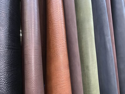Farbenfrohes Genarbtes Rindsleder Für Design - Qualitatives Lederprodukt Hergestellt Von Turgut Kardeşler Deri̇ Ve Ayakkabi Sanayi̇ Ti̇caret Li̇mi̇ted Şi̇rketi̇. Kontakt Für B2B-Bestellungen.