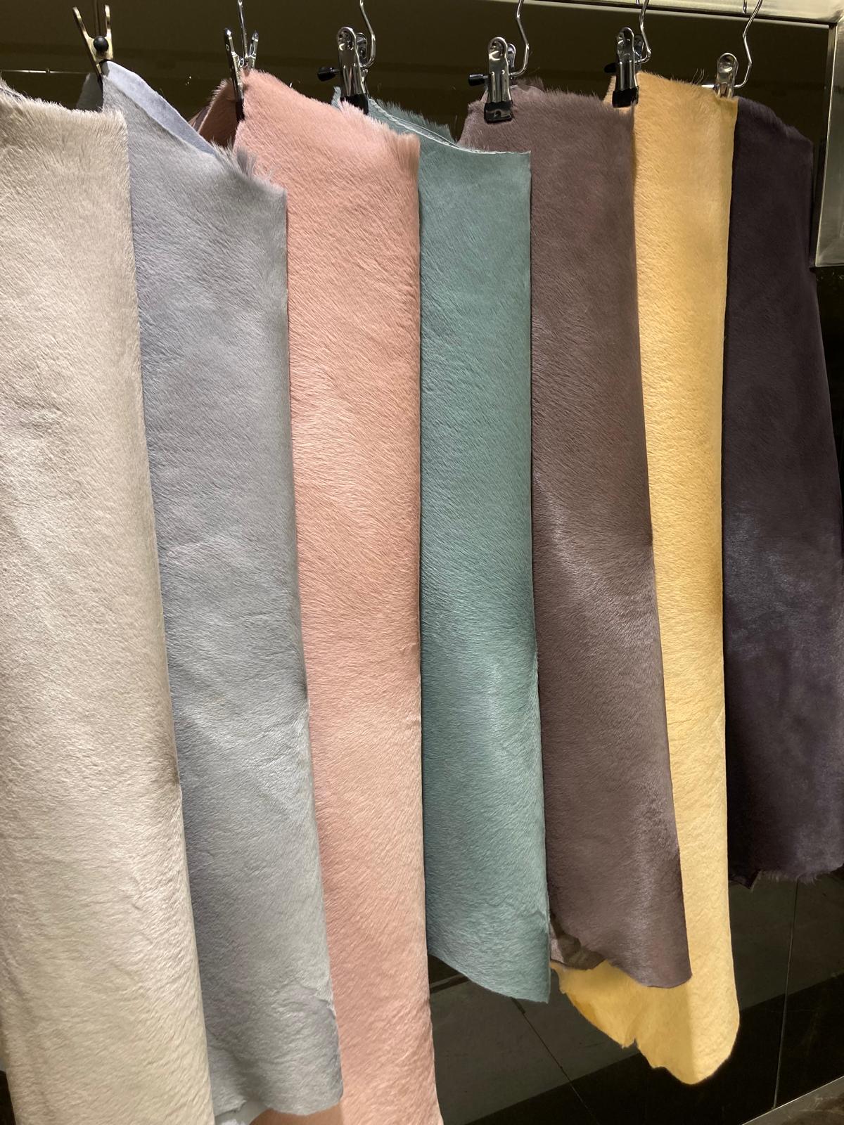 Elegantes Kurzhaar Bekleidungsleder Material - Qualitatives Lederprodukt Hergestellt Von Lana Pi̇el Deri̇ San. Ve Ti̇c.ltd.şti̇. Kontakt Für B2B-Bestellungen.