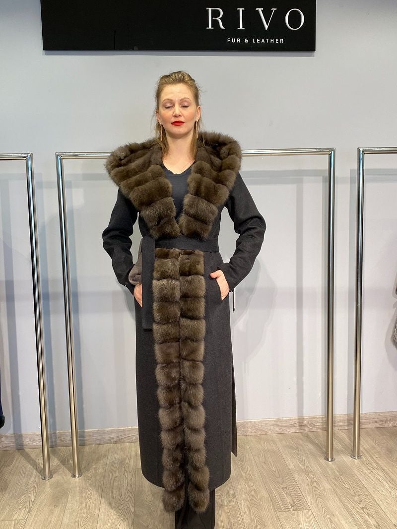 Sophisticated Fur Detailed Long Leather Coat - Quality Leather Product Manufactured By Ri̇-Vo Deri̇ Ve Teks. San. Ti̇c. Ltd. Şti̇.. Contact For B2B Orders.