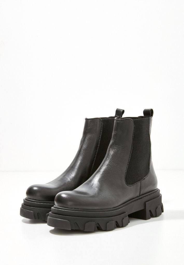 Womens Stylish Leather Chunky Sole Chelsea Boot - Quality Leather Product Manufactured By Lota Ayakkabi Ve Deri̇ San. Ve Ti̇c. A.ş.. Contact For B2B Orders.