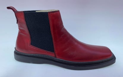 Womens Leather Chelsea Boot Modern Chic Style - Quality Leather Product Manufactured By Karyoka Ayakkabi San Ve Diş Ti̇c. A.ş.. Contact For B2B Orders.