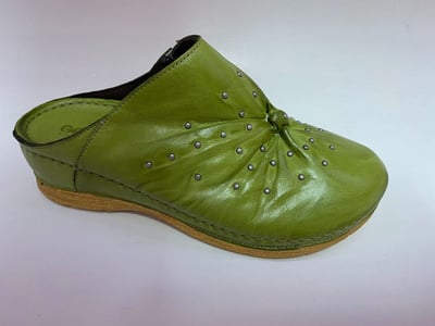 Womens Elegant Genuine Leather Ruched Studded Mules - Quality Leather Product Manufactured By Karyoka Ayakkabi San Ve Diş Ti̇c. A.ş.. Contact For B2B Orders.