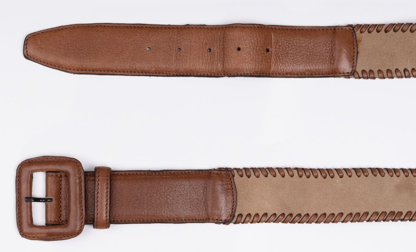 Handcrafted Stitch Detail Brown Leather Belt - Quality Leather Product Manufactured By Güven Karaca Deri̇ San. Ve Ti̇c. Ltd. Şti̇.. Contact For B2B Orders.