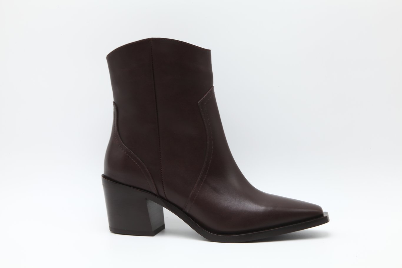 WOMAN BROWN LEATHER BOOT