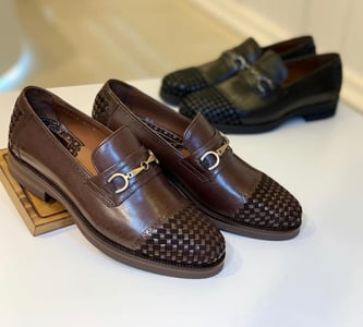 Herren Klassischer Loafer Geflochtene Kappe Goldene Trense - Qualitatives Lederprodukt Hergestellt Von Deva Ayakkabi San Ve Tic Ltd Sti. Kontakt Für B2B-Bestellungen.