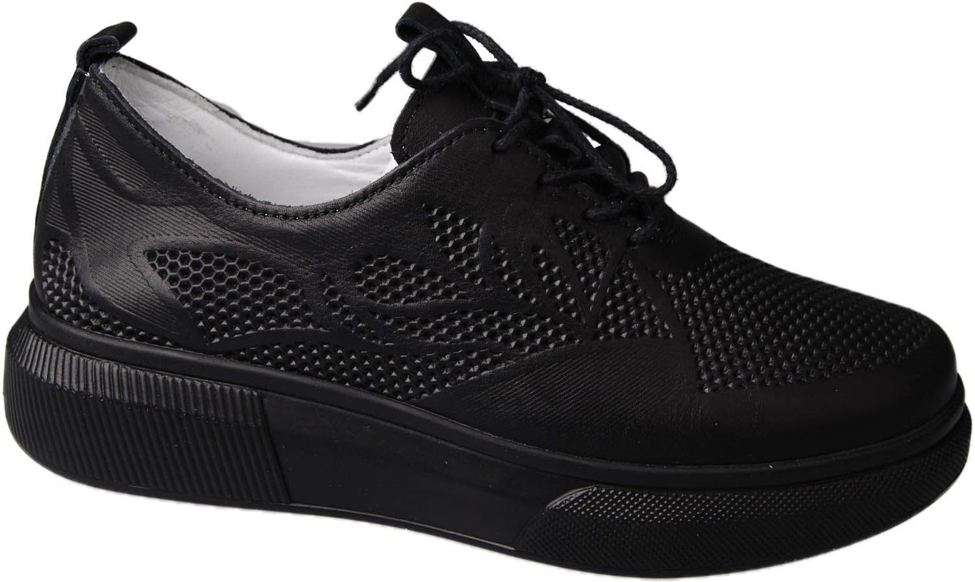 Schwarzer Leder Perforierter Eleganter Damen Sneaker - Qualitatives Lederprodukt Hergestellt Von Nebi̇ Endi̇can Gi̇yi̇m Sanayi̇ Ve Ti̇caret Ltd. Şti̇.. Kontakt Für B2B-Bestellungen.