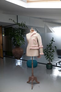 Chic Cream Shearling Jacket With Pink Fur Accents - Quality Leather Product Manufactured By Aba Deri Sanayi Ve Ticaret Limited Şirketi. Contact For B2B Orders.