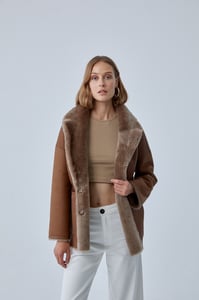 Womens Brown Suede Shearling Jacket - Quality Leather Product Manufactured By Leatherport Deri̇ Ürünleri̇ İç Ve Diş Ti̇c. Ltd. Şti̇. Contact For B2B Orders.