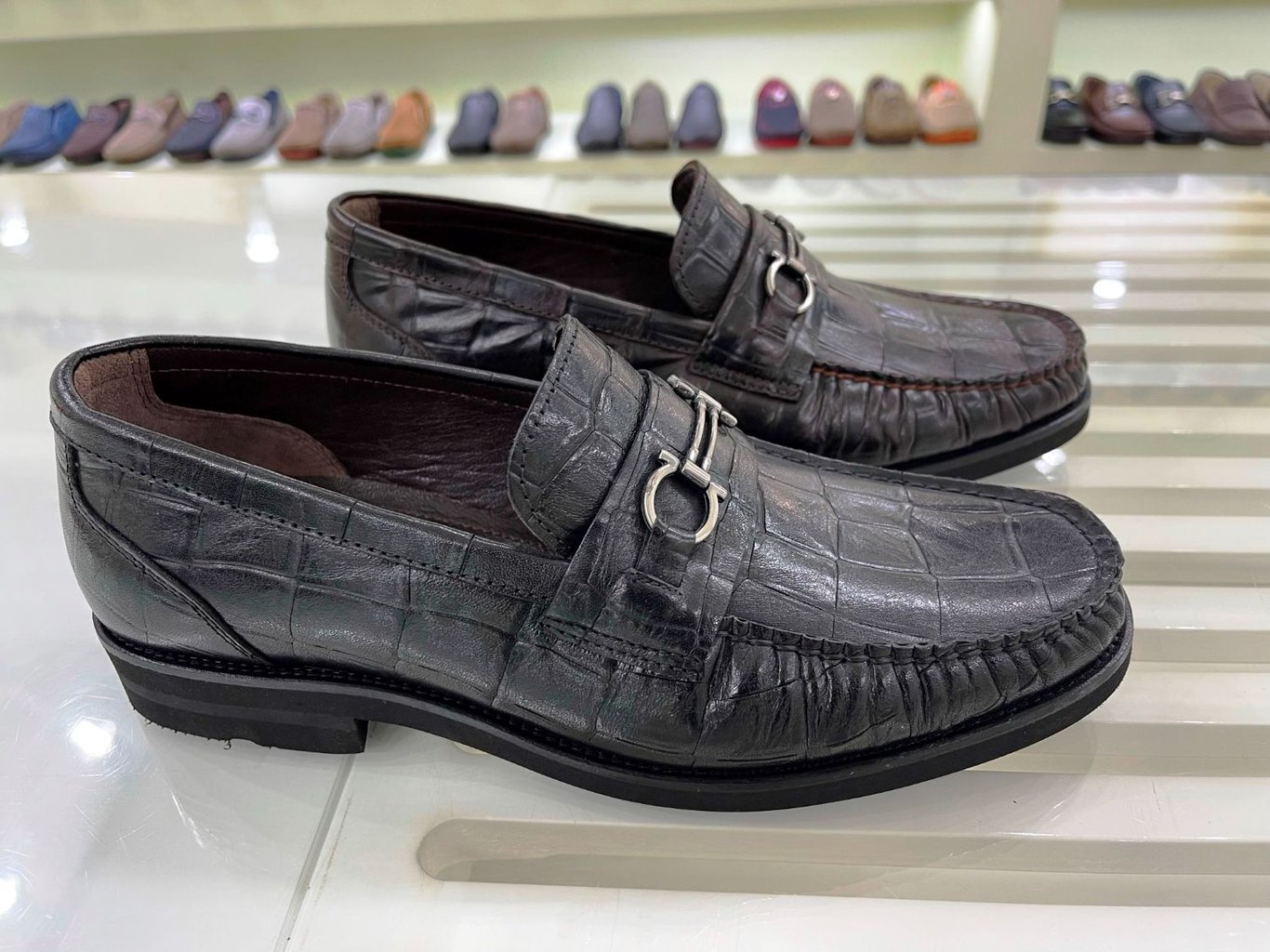 Leather Upper Men  Sneakers