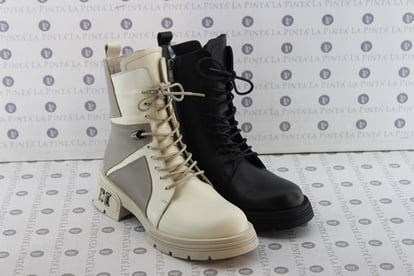 Chic Genuine Leather Lace Up Women Boots - Quality Leather Product Manufactured By Sabir Endi̇can Ayakkabicilik Ti̇caret Li̇mi̇ted Şi̇rketi̇. Contact For B2B Orders.