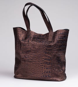 Glänzende Bronze Krokoprägung Ledertasche - Qualitatives Lederprodukt Hergestellt Von Güven Karaca Deri̇ San. Ve Ti̇c. Ltd. Şti̇.. Kontakt Für B2B-Bestellungen.