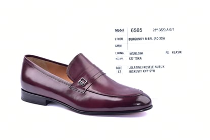 Polished Burgundy Genuine Leather Buckle Loafer - Quality Leather Product Manufactured By Akar Deri̇ Ayakkabi San. Ve Ti̇c. Ltd. Şti̇.. Contact For B2B Orders.