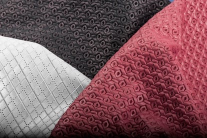 Geprägtes Geometrisches Kalbsleder Für Exklusive Designs - Qualitatives Lederprodukt Hergestellt Von Ci̇han Deri̇ San. A.ş.. Kontakt Für B2B-Bestellungen.