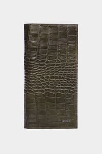 Elegant Crocodile Embossed Leather Clutch Wallet - Quality Leather Product Manufactured By Gündoğdu Deri̇ Mamülleri̇ Saraci̇ye Kuyumculuk San. Ti̇c. Ltd. Şti̇.. Contact For B2B Orders.