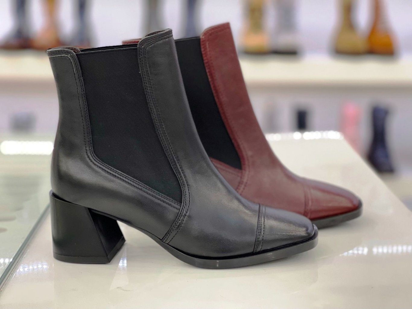 Elegant Chelsea Leather Ankle Boot Cap Toe - Quality Leather Product Manufactured By Etor Ayakkabi Pazarlama Deri̇ San. Ti̇c. Ltd. Şti̇.. Contact For B2B Orders.