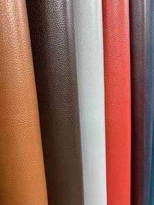 Mehrfarbiges Genarbtes Boxcalf Leder Elegante Designs - Qualitatives Lederprodukt Hergestellt Von Turgut Kardeşler Deri̇ Ve Ayakkabi Sanayi̇ Ti̇caret Li̇mi̇ted Şi̇rketi̇. Kontakt Für B2B-Bestellungen.