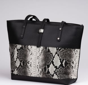 Elegante Damen Handtasche Schlangenmuster - Qualitatives Lederprodukt Hergestellt Von Güven Karaca Deri̇ San. Ve Ti̇c. Ltd. Şti̇.. Kontakt Für B2B-Bestellungen.