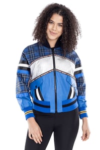 Damen Dynamische Blau Karierte Metallic Kalbsleder Bomberjacke - Qualitatives Lederprodukt Hergestellt Von G.r. Deri̇ Teksti̇l Ayakkabi Ve Hedi̇yeli̇k  Eşya Ürünleri̇ San.ve Ti̇c. Ltd. Şti̇.. Kontakt Für B2B-Bestellungen.