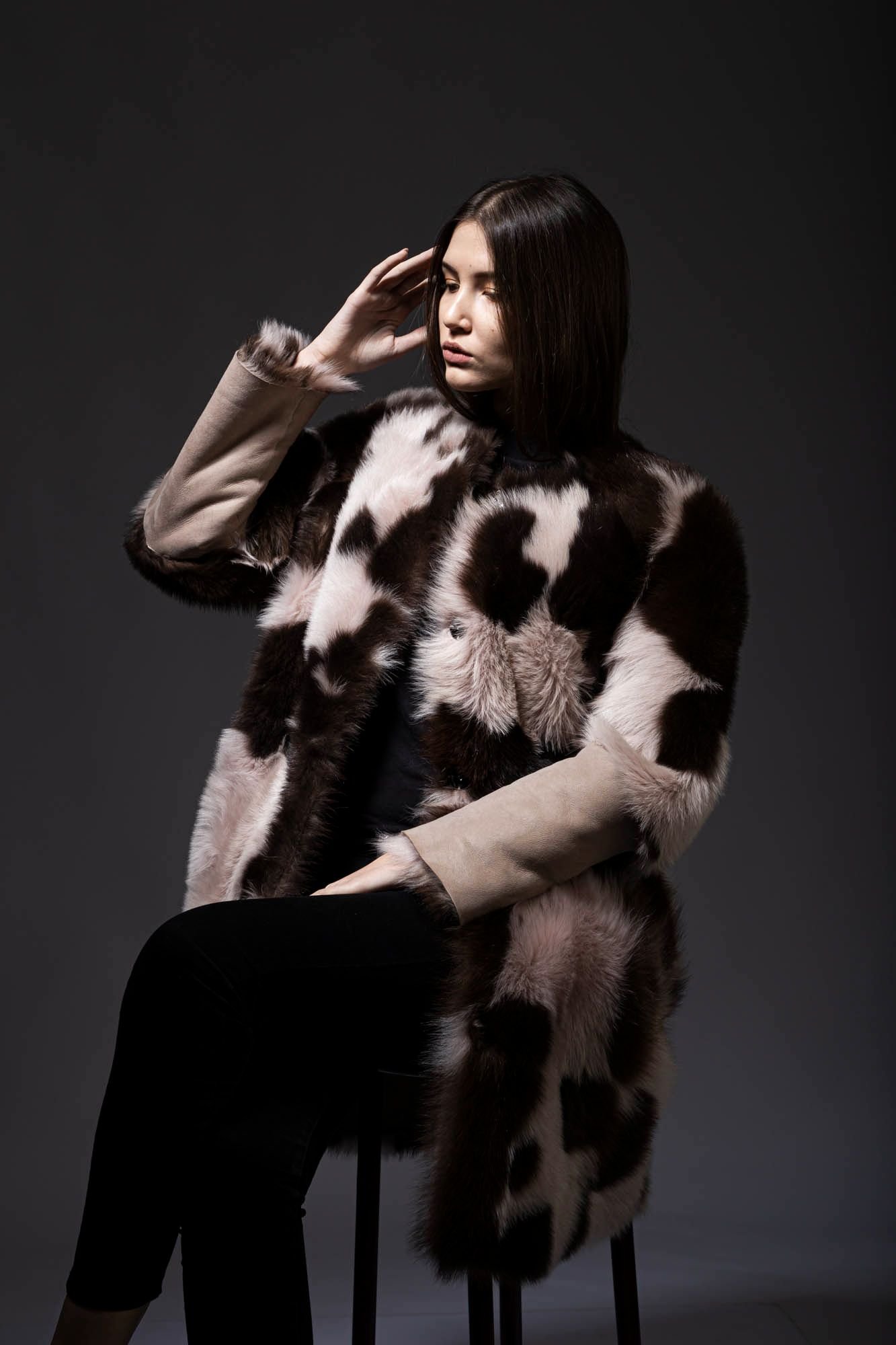 Exquisite Patchwork Fur Suede Sleeve Jacket - Quality Leather Product Manufactured By G.r. Deri̇ Teksti̇l Ayakkabi Ve Hedi̇yeli̇k  Eşya Ürünleri̇ San.ve Ti̇c. Ltd. Şti̇.. Contact For B2B Orders.