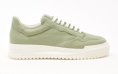 Pastellgrüne Leder Plateau Sneaker - Qualitatives Lederprodukt Hergestellt Von Makfi̇ne Deri̇ Ürünleri̇ Ve İnşaat Diş Ti̇c. San. Paz. Ltd. Şti̇.. Kontakt Für B2B-Bestellungen.