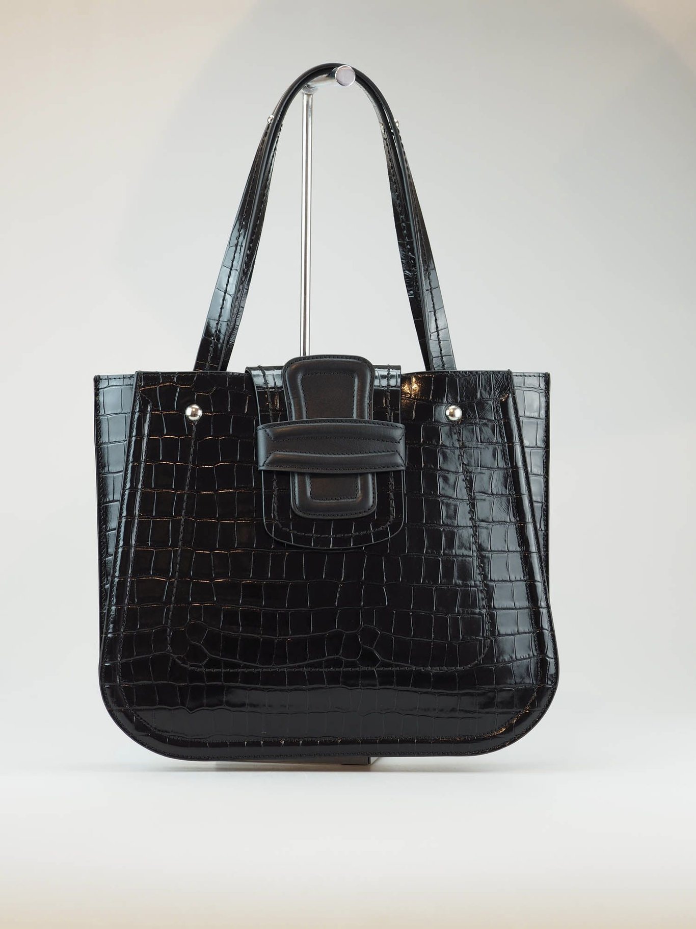 Glossy Croc Embossed Elegant Ladies Handbag - Quality Leather Product Manufactured By Süren Deri̇ Ürünleri̇ San. Ve Ti̇c. Ltd. Şti̇. Contact For B2B Orders.