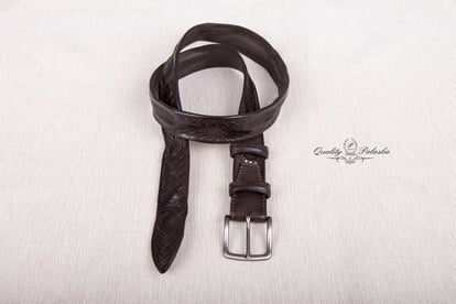 Elegantes Dunkelbraunes Geflochtenes Kalbsleder Gürtel - Qualitatives Lederprodukt Hergestellt Von Palaska Kemer Ve Deri Ürünleri San. Tic. A.ş.. Kontakt Für B2B-Bestellungen.