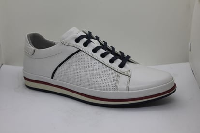 Men White Perforated Leather Casual Chic Shoe - Quality Leather Product Manufactured By Akkoç Deri̇ Sanayi̇ Ve Ti̇caret A.ş.. Contact For B2B Orders.