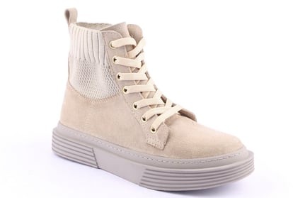 Elegante Wildleder Strickbündchen Stiefeletten - Qualitatives Lederprodukt Hergestellt Von Kardeşler Kundura Deri Mam. İmal. Paz. İth. İhr. San. Ve Tic. Ltd. Şti.. Kontakt Für B2B-Bestellungen.
