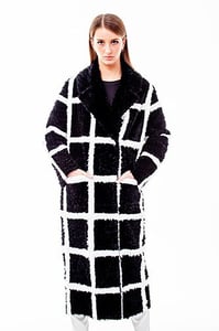 Luxurious Shearling Checkered Long Coat Design - Quality Leather Product Manufactured By Süed Mod Deri̇ci̇li̇k San Ve Ti̇c Ltd. Şti̇.. Contact For B2B Orders.