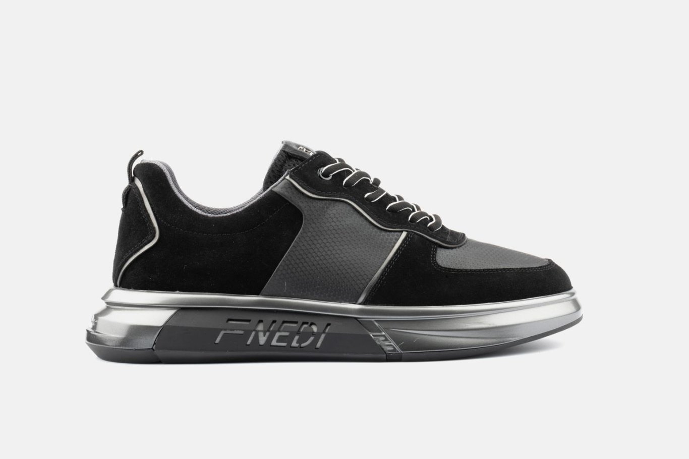 SİYAH CARBON DETAYLI SÜET SNEAKER