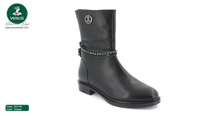 Moderne Ketten Detail Echtleder Stiefel - Qualitatives Lederprodukt Hergestellt Von Venüs Ayakkabicilik Ve Deri̇ Ürünleri̇ San. Ve Ti̇c. Ltd. Şti̇.. Kontakt Für B2B-Bestellungen.