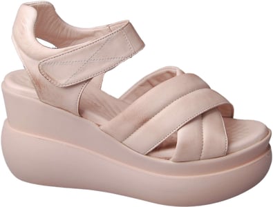 Women's Blush Pink Padded Leather Platform Sandals - Quality Leather Product Manufactured By Nebi̇ Endi̇can Gi̇yi̇m Sanayi̇ Ve Ti̇caret Ltd. Şti̇.. Contact For B2B Orders.