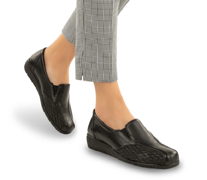 Elegant Quilted Leather Slip On Women Shoe