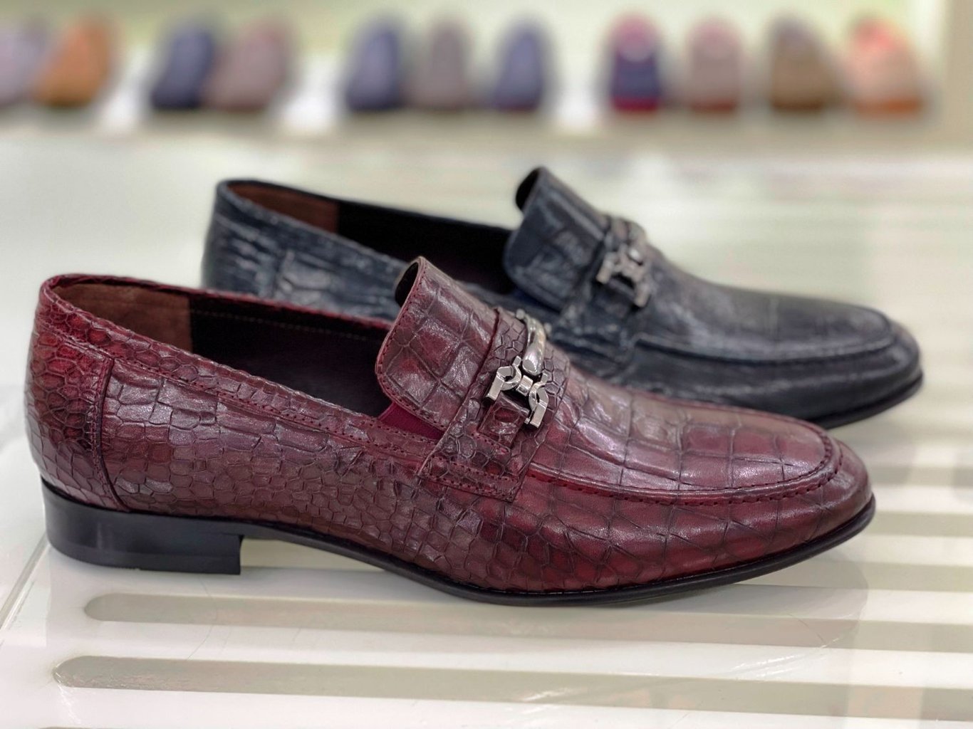 Elegant Embossed Leather Moccasin With Buckle - Quality Leather Product Manufactured By Etor Ayakkabi Pazarlama Deri̇ San. Ti̇c. Ltd. Şti̇.. Contact For B2B Orders.