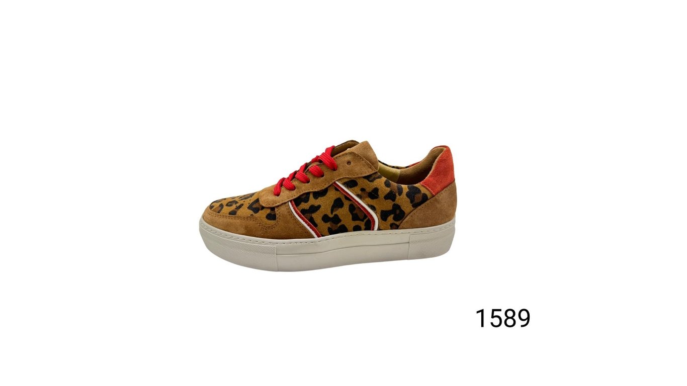 Women's Leopard Suede Platform Sneakers - Quality Leather Product Manufactured By Ceylan Ayakkabı Deri Mam. San. Ve Tic. Ltd Şti. Contact For B2B Orders.