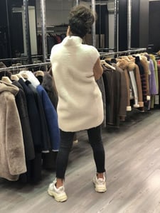 Chic Two Tone Genuine Shearling Leather Coat - Quality Leather Product Manufactured By Intellect İç Ve Diş Ti̇c. Ltd. Şti̇.. Contact For B2B Orders.